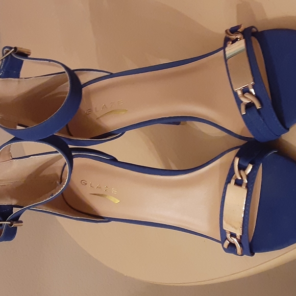 Blue Willow Evening Heels - Picture 7 of 12